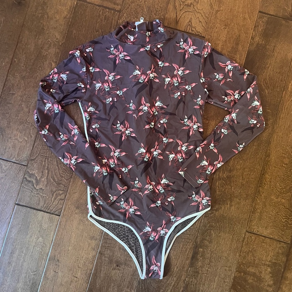 Acacia One Piece